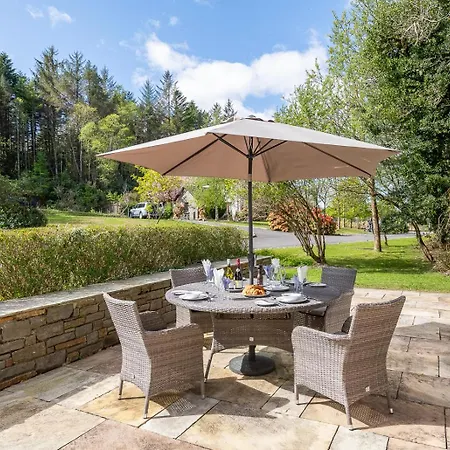 Large To Sleep 8 In Kenmare. Free Use Of Pool Onsite 度假居 *