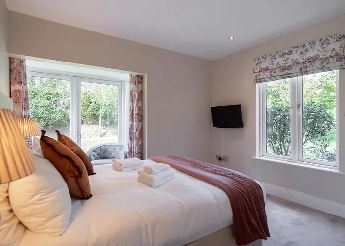 Large To Sleep 8 In Kenmare. Free Use Of Pool Onsite Casa vacanze